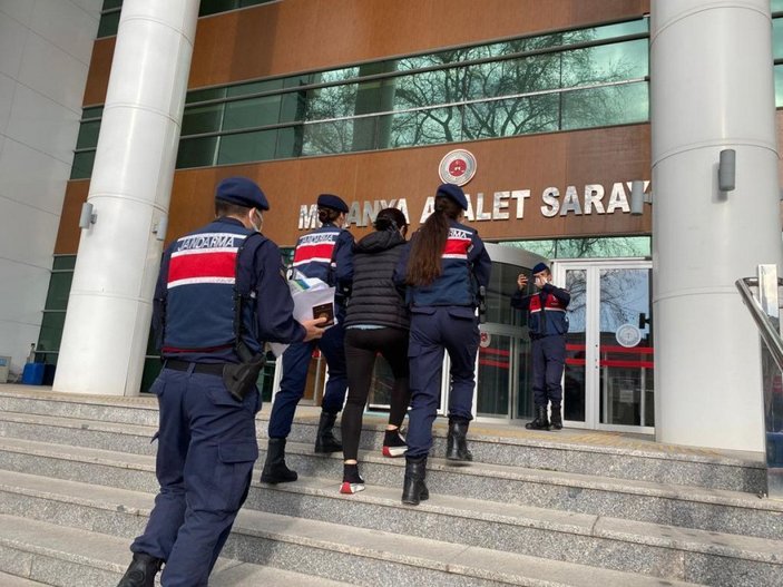 Çalıştığı villadan 1 milyon lira çalan Özbek bakıcı, yurt dışına kaçmak isterken yakalandı -3