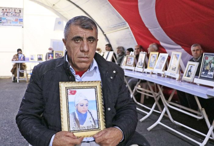 Evlat nöbetindeki baba: Kızım beni duyuyorsan teslim ol -1