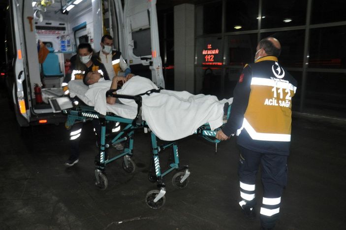 Tartıştığı kardeşini bacağından bıçakladı -3