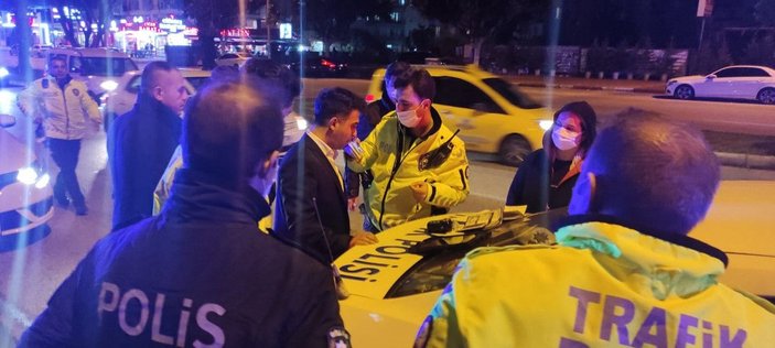 Antalya'da alkollü sürücü kazaya yaptırdı: 5 araç birbirine girdi