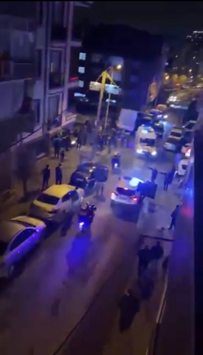 Bağcılar'da yılbaşı eğlencesi kanlı bitti: 1 ölü -3