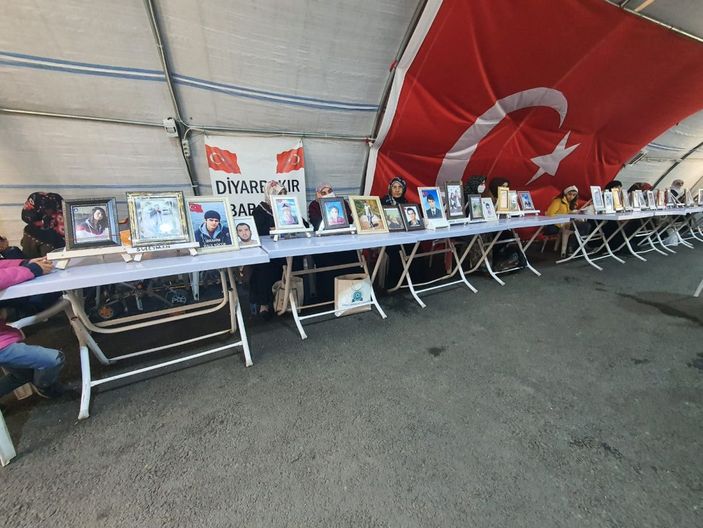 d Kardeşi için nöbet tutan abla: PKK hasta kardeşime el koydu -5