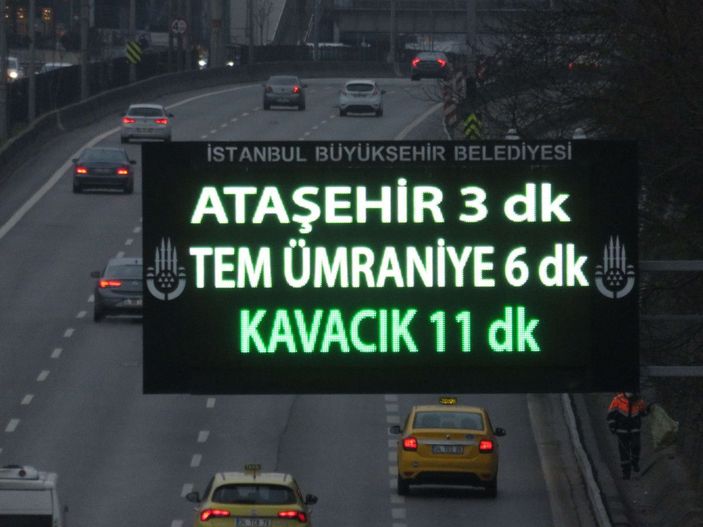 Yılın ilk günü İstanbul'da yollar boş kaldı -2