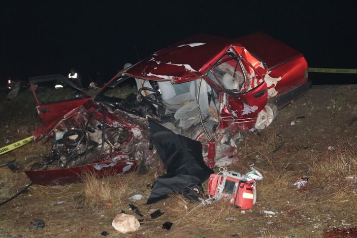 Şanlıurfa’da iki araç çarpıştı: 1 ölü 4 yaralı
