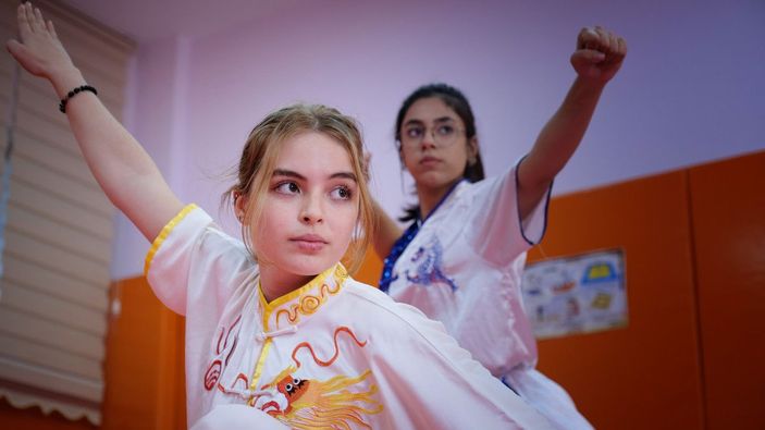 Küçükken yaramazlık yapıyor diye Wushu'ya gönderilen Sıla, Avrupa şampiyonu oldu