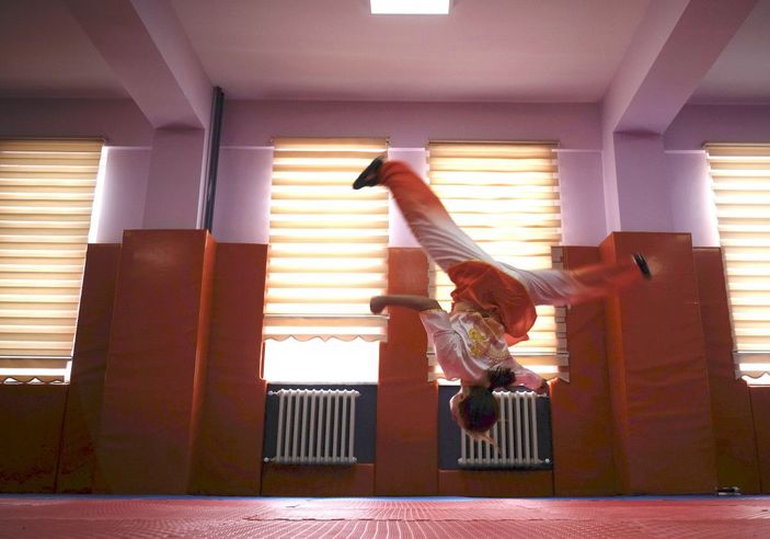 Küçükken yaramazlık yapıyor diye Wushu'ya gönderilen Sıla, Avrupa şampiyonu oldu