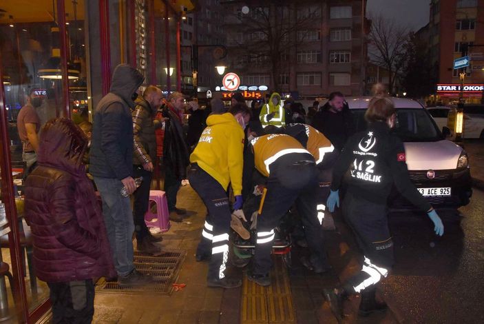 2 kişinin bıçaklı kavgası kamerada -1