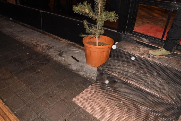 2 kişinin bıçaklı kavgası kamerada -4