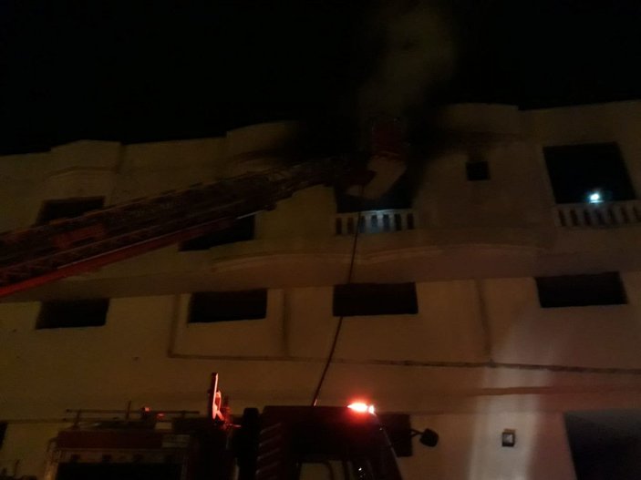 Mardin'de 3 katlı binada patlama: 1 yaralı -2