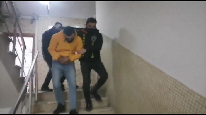 Esenyurt'ta bilardo salonunu savaş alanına çeviren 2 şüpheli tutuklandı -3