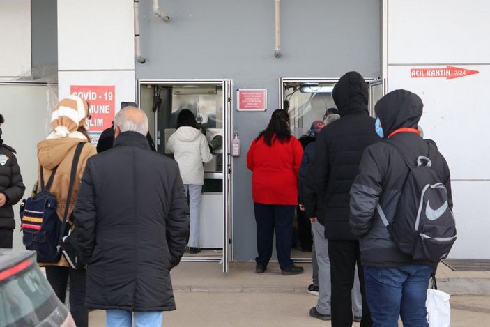 Eskişehir en çok vaka artışı görülen 3 ilden biri oldu, test kuyrukları uzadı -5