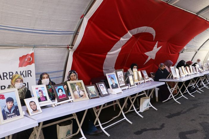 d Evlat nöbetindeki baba: Gelmiyorsan, hakkım sana haram olsun -2