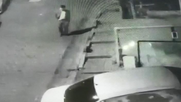 Kağıthane'de otomobil hırsızlığı kamerada -1