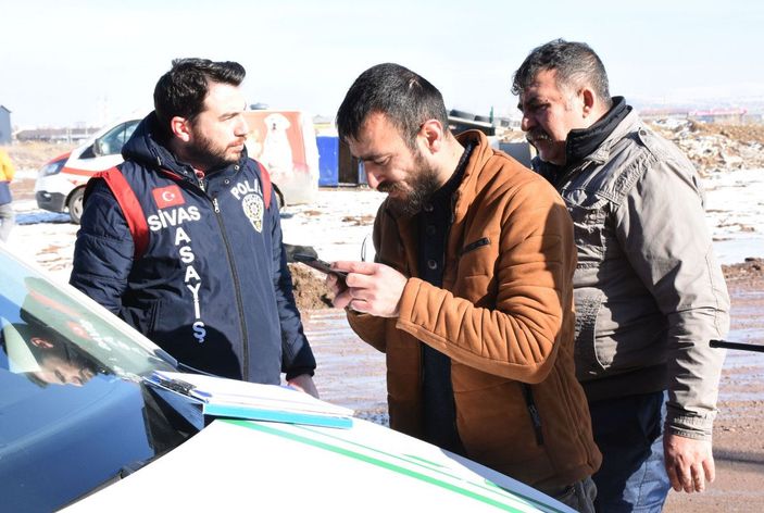 Yasaklı ırk köpeklerini barınağa teslim ettiler -2