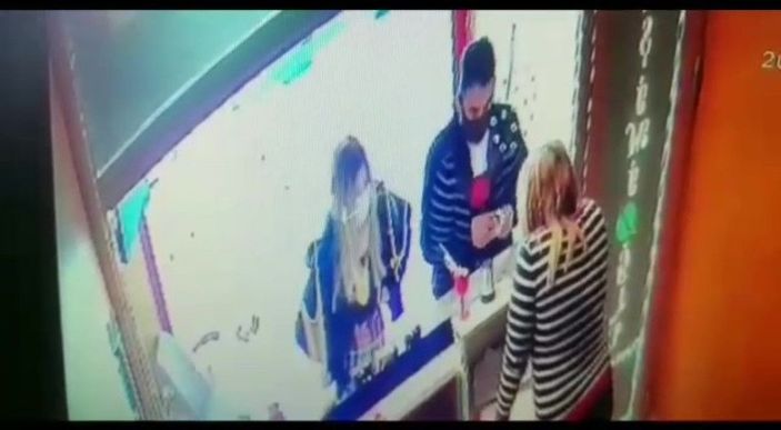 Kuyumculara sahte bilezik satan dolandırıcılar kamerada   -3