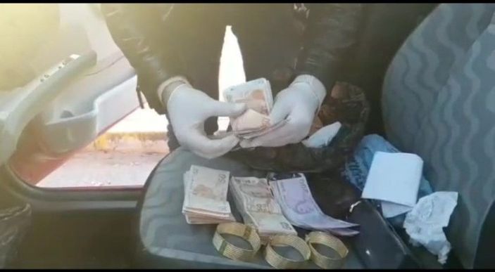 Kuyumculara sahte bilezik satan dolandırıcılar kamerada   -4