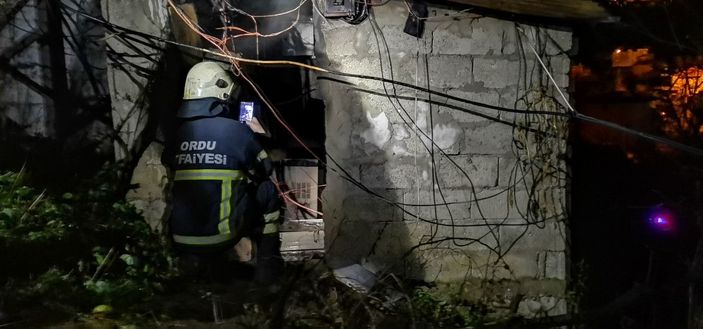 Ordu'da televizyon ve radyo vericileri yandı, yayınlar kesildi -4