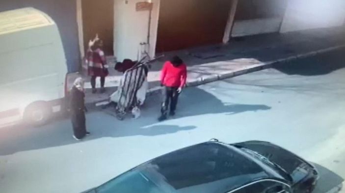 Avcılar'da çek çek arabalı hırsızlar kamerada -4