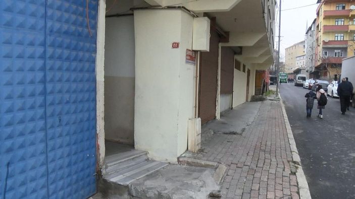 Avcılar'da çek çek arabalı hırsızlar kamerada -6