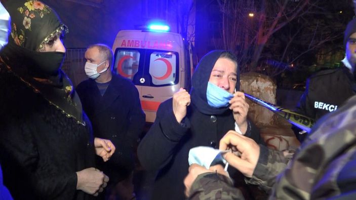 d Sigara içerken uykuya daldı, çıkan yangında yaşamını yitirdi -2