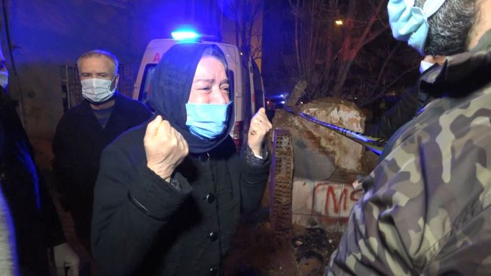 d Bursa'da sigara içerken uykuya dalan yaşlı adam, hayatını kaybetti