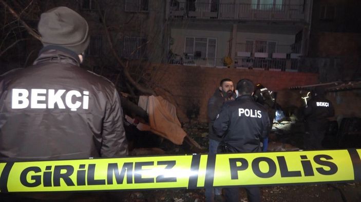 d Bursa'da sigara içerken uykuya dalan yaşlı adam, hayatını kaybetti