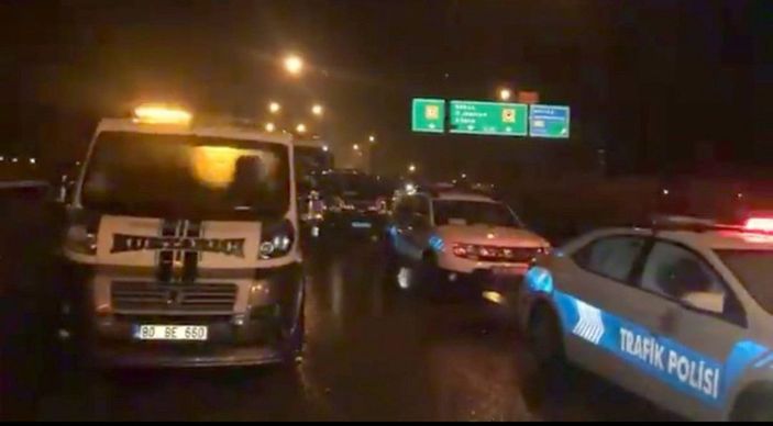 Gaziantep'te 11 aracın karıştığı zincirleme kazada 8 kişi yaralandı -5