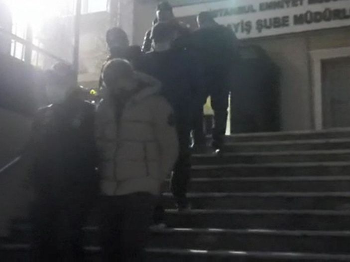 Hiç kimseye aldırmadılar; 200 bin liralık musluk çaldılar -7