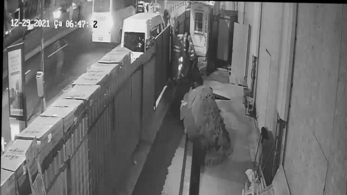 Hiç kimseye aldırmadılar; 200 bin liralık musluk çaldılar -5