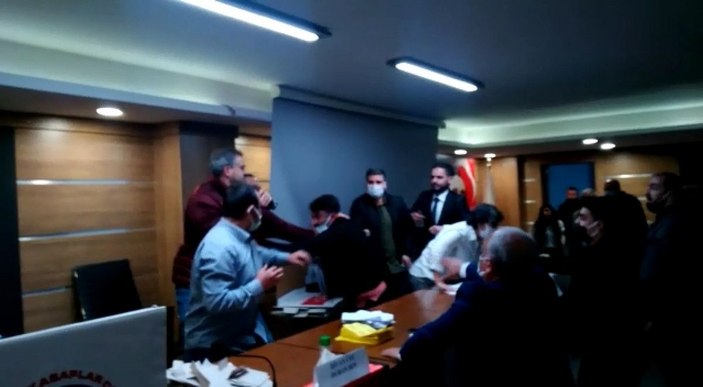 Tarsus'ta Kasaplar Odası seçiminde 'mükerrer oy' kavgası -3