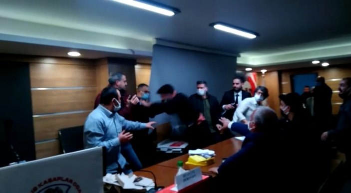 Tarsus'ta Kasaplar Odası seçiminde 'mükerrer oy' kavgası -2