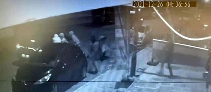 Cep telefonu ve bilgisayar hırsızlığı şüphelileri kamerada -1