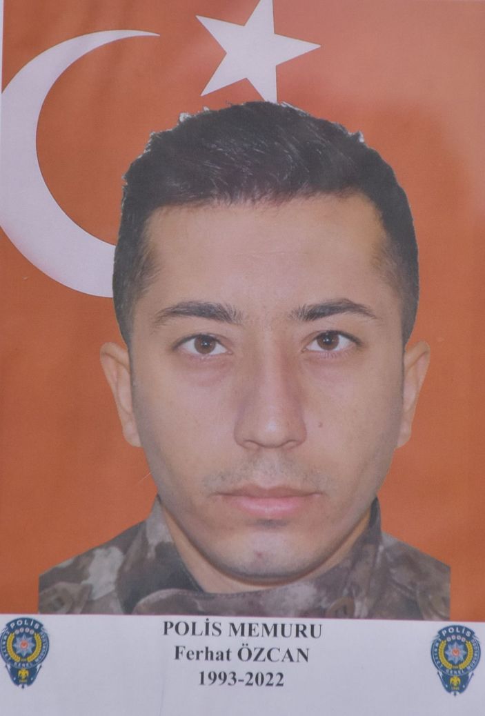 d Silah kazasında hayatını kaybeden polis memuru toprağa verildi -10