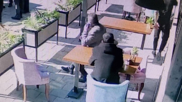 Kendilerini tuğgeneral ve yüzbaşı olarak tanıtıp, dolandırıcılık yapmaya çalışan 2 şüpheliye gözaltı -4