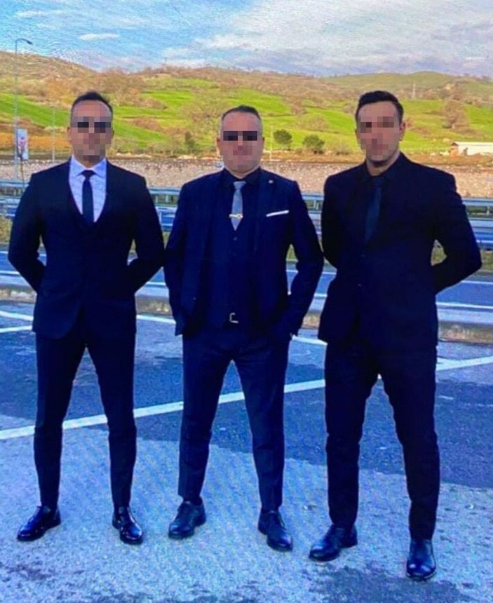 Kendilerini tuğgeneral ve yüzbaşı olarak tanıtıp, dolandırıcılık yapmaya çalışan 2 şüpheliye gözaltı -2
