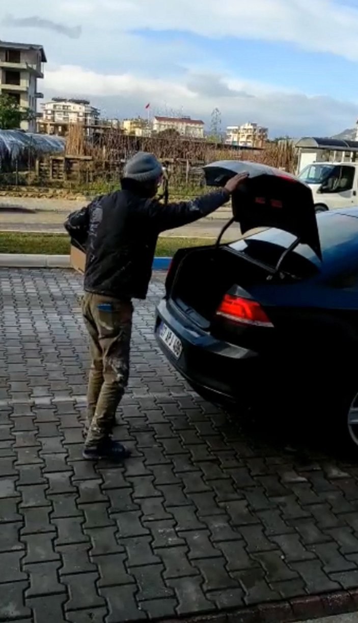 Üzeri kirli işçisini otomobilinin bagajında taşıyan kişiye 1665 lira ceza -7