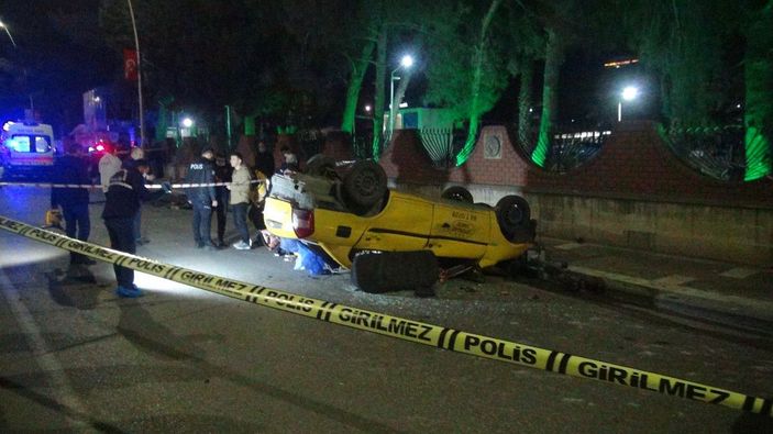 Şanlıurfa'da taksi takla attı: 1 ölü 6 yaralı