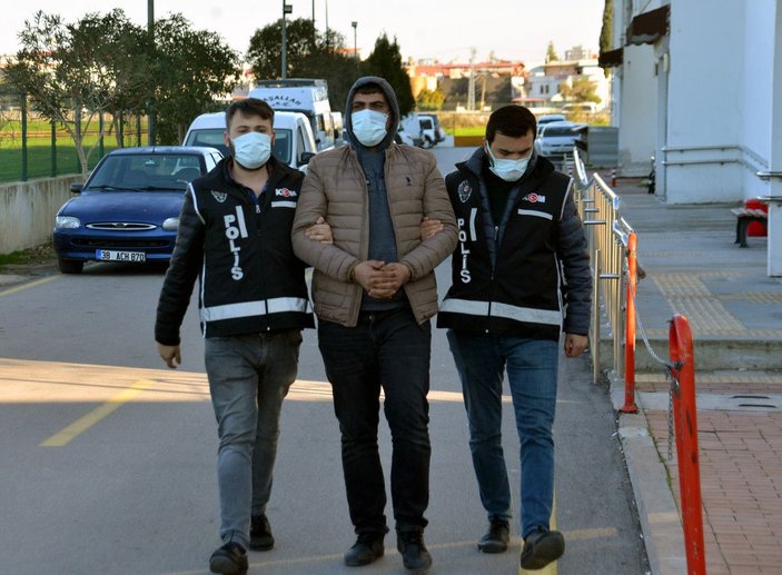 Adana'da 4 milyon kaçak makaron ele geçirildi; fabrika sahibi gözaltında  -6
