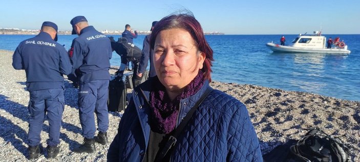Antalya'da 15 gündür kayıp Rohat, son görüldüğü sahilde arandı
