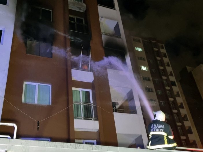 Komşusunun evi yanan kadın, sığındığı balkondan düşerek yaralandı -10