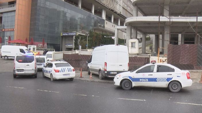 d Esenyurt’ta inşaatta erkek cesedi bulundu -5