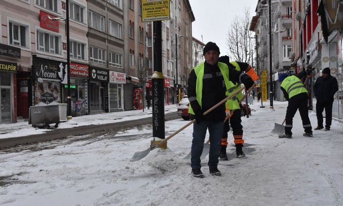 Sivas'ta kar yağışı; 780 yerleşim yerine ulaşım yok -8