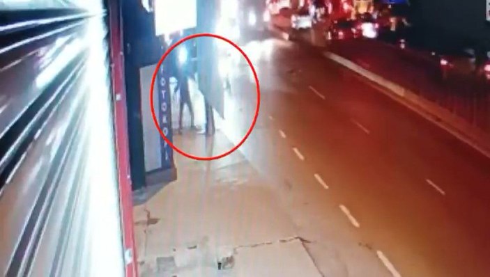 Eyüpsultan'da üniversiteli kıza taşla kafasına vurarak saldıran kişi tutuklandı -3