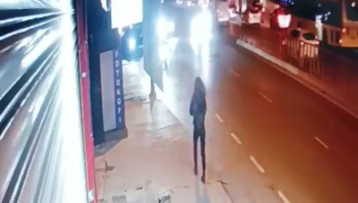 Eyüpsultan'da üniversiteli kıza taşla kafasına vurarak saldıran kişi tutuklandı -1