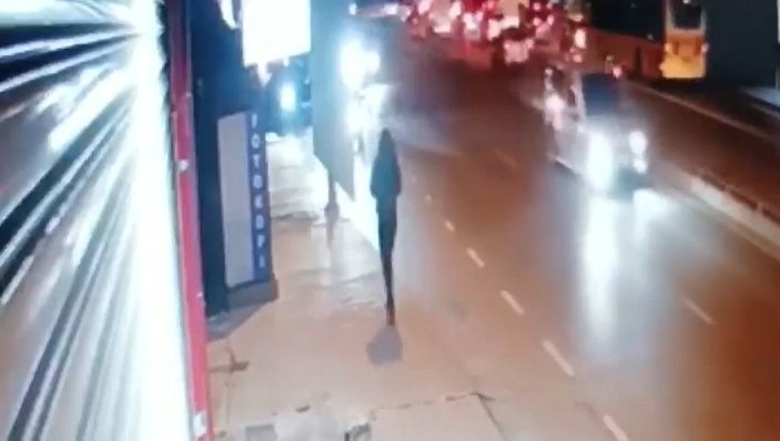 Eyüpsultan'da üniversiteli kıza taşla kafasına vurarak saldıran kişi tutuklandı -2