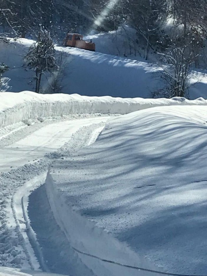 Kastamonu'da kar kalınlığı 1,5 metreyi buldu -1