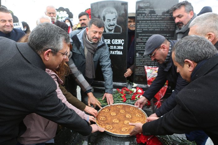 Kamer Genç memleketi Tunceli’de, mezarı başında anıldı -4
