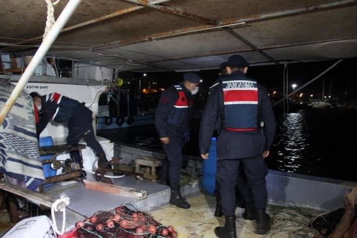 İzmir merkezli 11 ilçedeki zehir operasyonuna 16 tutuklama -2