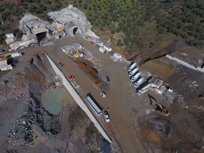 Kaz Dağları'ndan geçişi 7 dakikaya düşürecek tünelde sona gelindi -1
