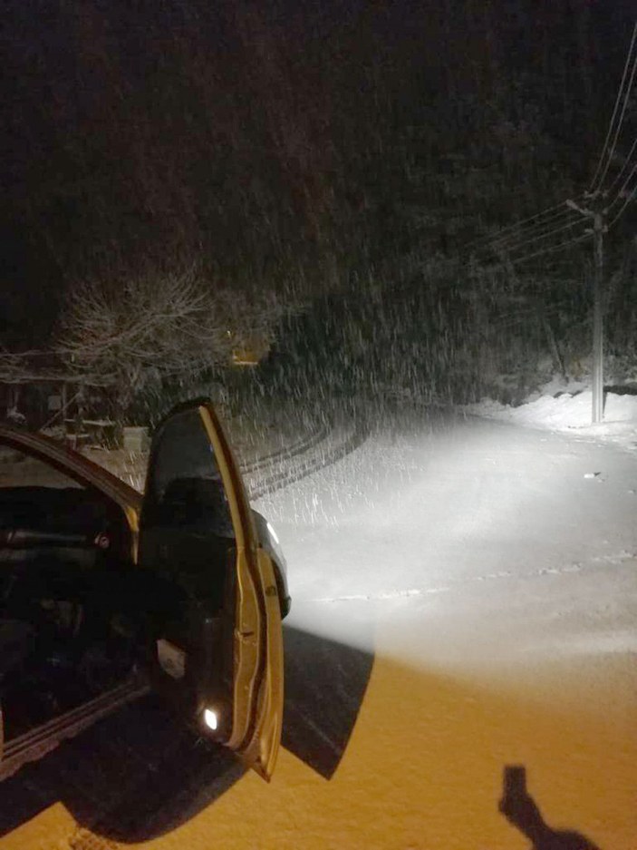 Marmaris’in kırsal mahallelerine 13 yıl sonra kar yağdı  -6